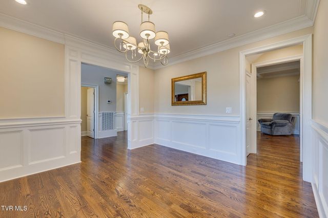 5079 Rose Gardens Circle, Kingsport, TN 37660