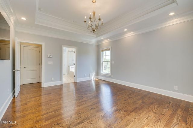 5079 Rose Gardens Circle, Kingsport, TN 37660