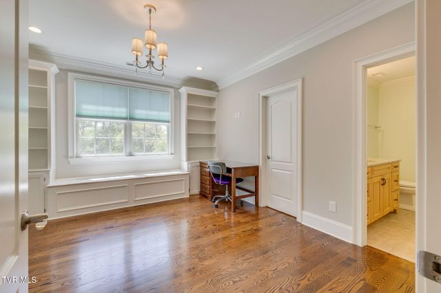 5079 Rose Gardens Circle, Kingsport, TN 37660