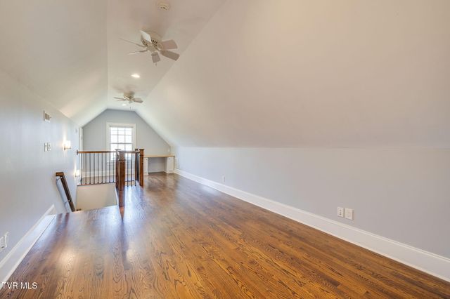 5079 Rose Gardens Circle, Kingsport, TN 37660