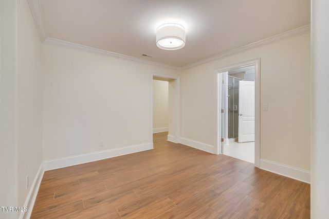 5079 Rose Gardens Circle, Kingsport, TN 37660