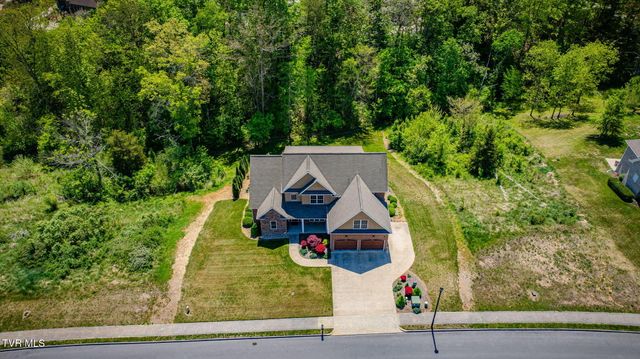 5079 Rose Gardens Circle, Kingsport, TN 37660