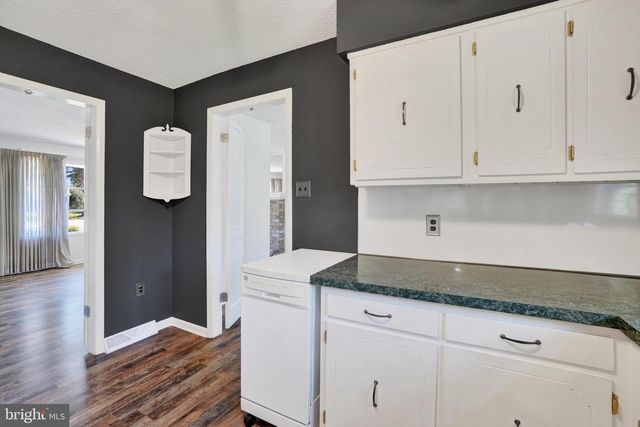 112 FREEDOM AVE, New Freedom, PA 17349