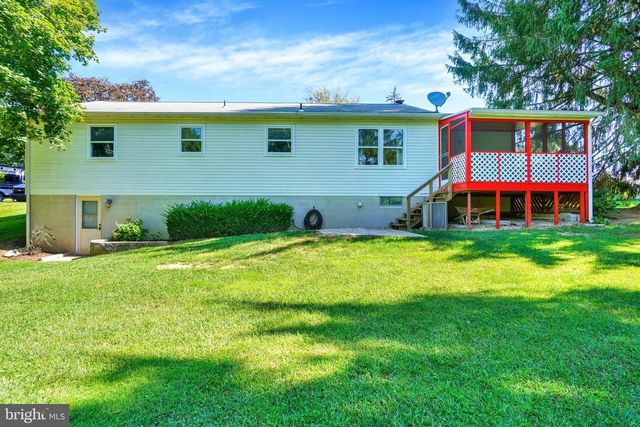 112 FREEDOM AVE, New Freedom, PA 17349