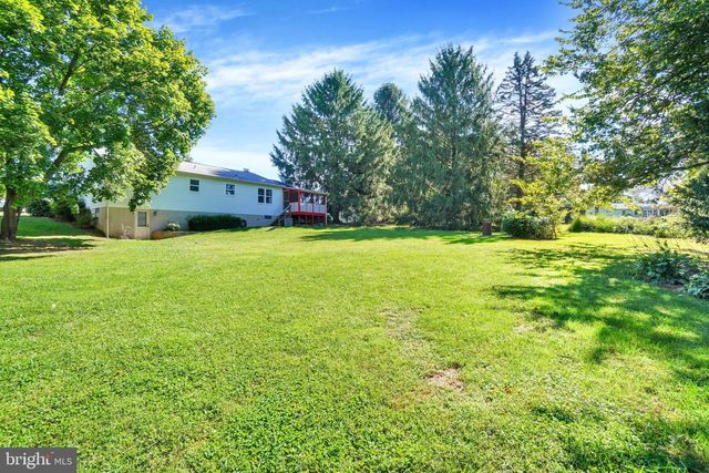 112 FREEDOM AVE, New Freedom, PA 17349