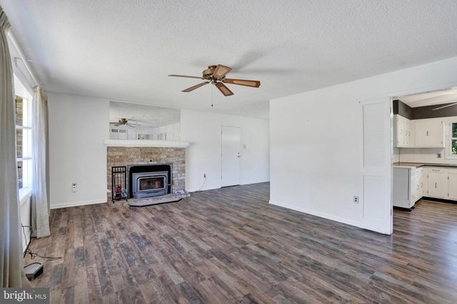 112 FREEDOM AVE, New Freedom, PA 17349