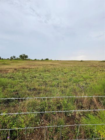 2501 County Road 305, Jarrell, TX 76537