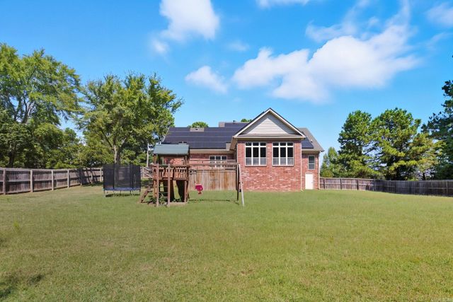 271 Dugger Rd, Beebe, AR 72012