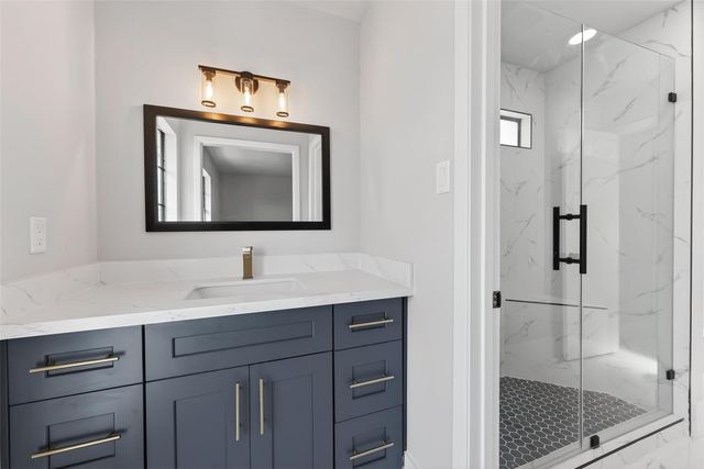 3138 Country Club Boulevard, Stafford, TX 77477