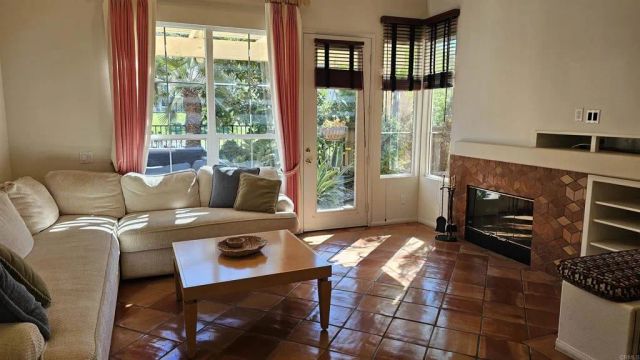 5365 Caminito Exquisito, San Diego, CA 92130