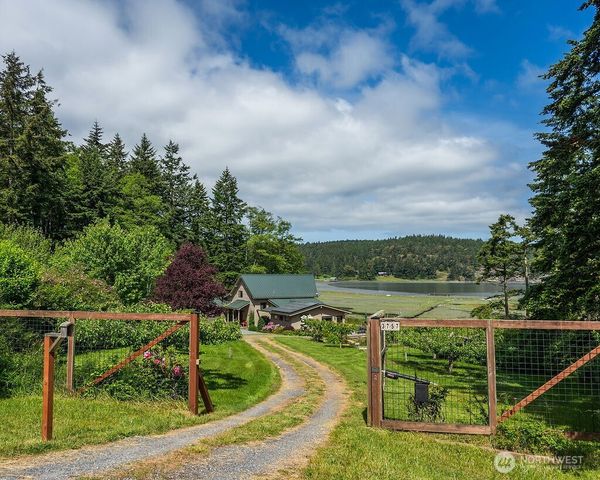 3757 Mud Bay Road, Lopez Island, WA 98261