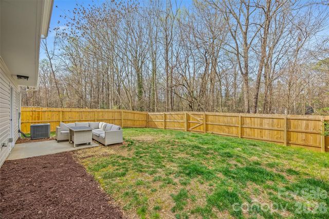 5223 Fernhill Drive, Charlotte, NC 28217