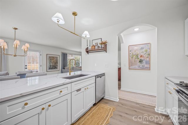 5223 Fernhill Drive, Charlotte, NC 28217