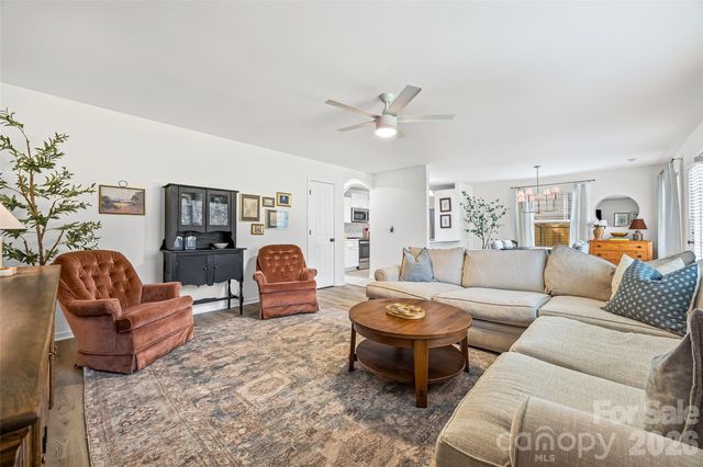 5223 Fernhill Drive, Charlotte, NC 28217