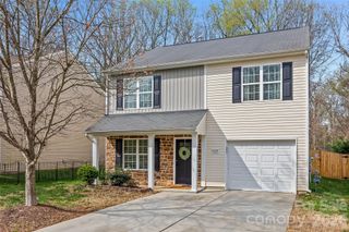 5223 Fernhill Drive, Charlotte, NC 28217