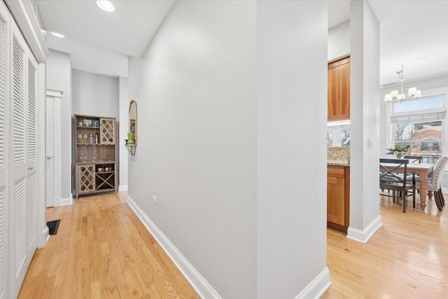 3755 N Racine Avenue 3C, Chicago, IL 60613