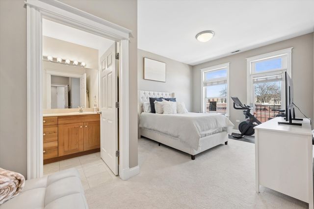 3755 N Racine Avenue 3C, Chicago, IL 60613