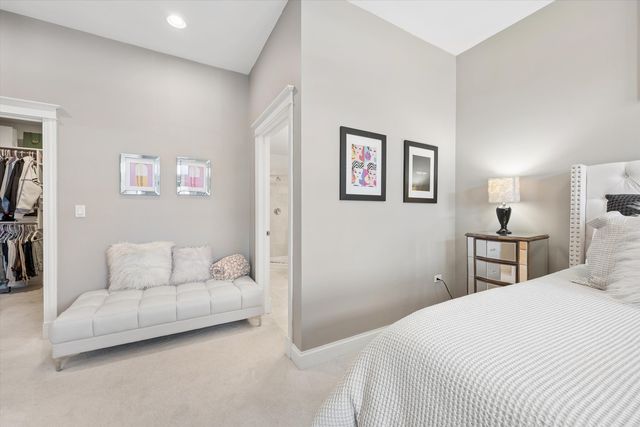 3755 N Racine Avenue 3C, Chicago, IL 60613