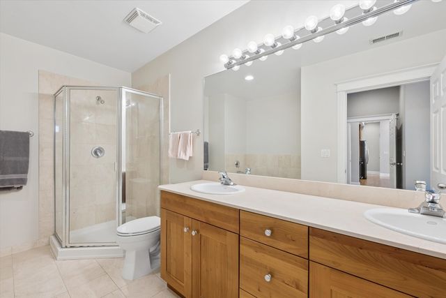 3755 N Racine Avenue 3C, Chicago, IL 60613