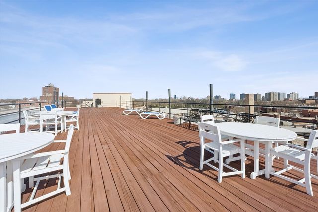 3755 N Racine Avenue 3C, Chicago, IL 60613