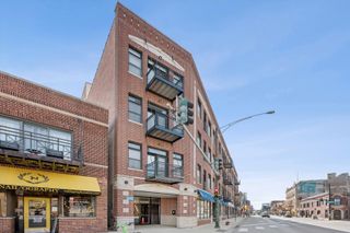 3755 N Racine Avenue 3C, Chicago, IL 60613