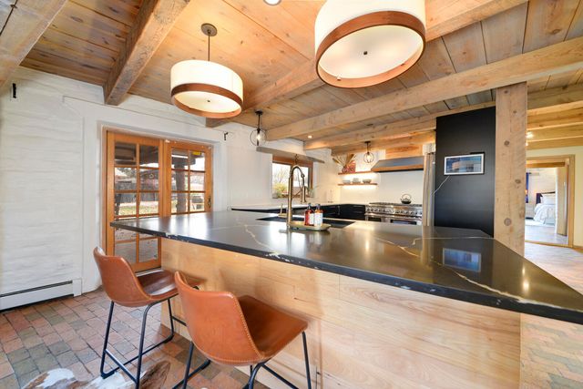 1016 Acequia Trail NW, Los Ranchos, NM 87107