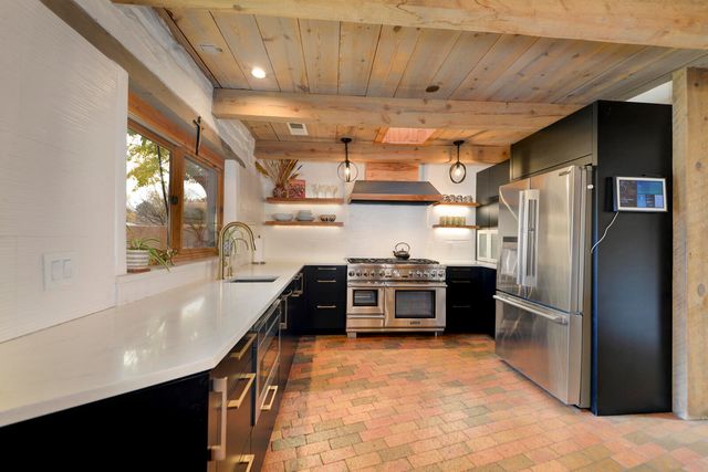 1016 Acequia Trail NW, Los Ranchos, NM 87107