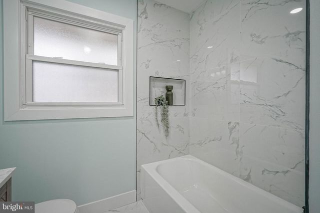 10 ASTOR AVE, West Berlin, NJ 08091