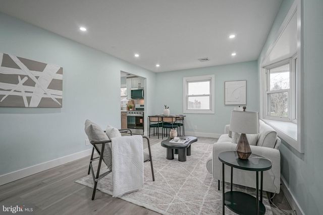 10 ASTOR AVE, West Berlin, NJ 08091