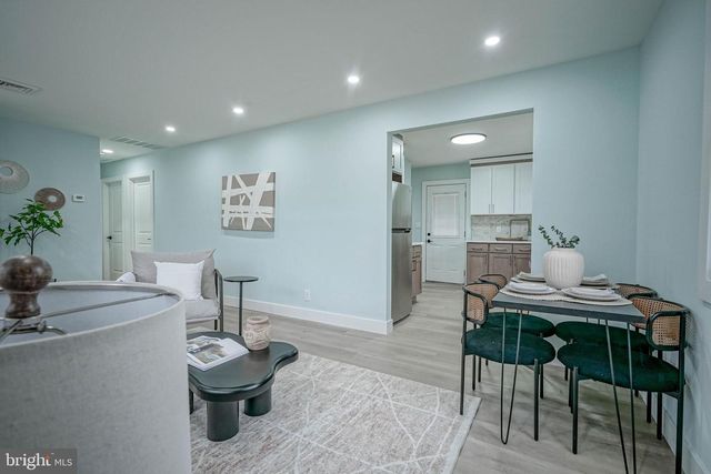 10 ASTOR AVE, West Berlin, NJ 08091