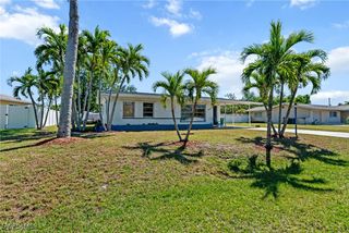 5205 Calusa CT, Cape Coral, FL 33904