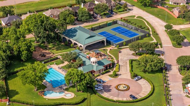 6315 Big Oak Canyon Drive, Richmond, TX 77469