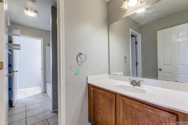 9502 Raton Falls, San Antonio, TX 78245