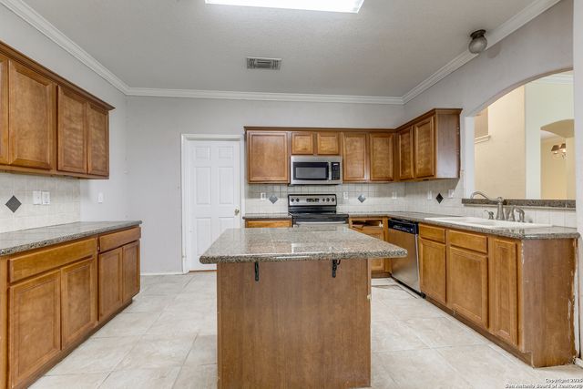 9502 Raton Falls, San Antonio, TX 78245