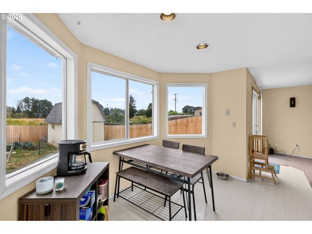 2911 22ND Pl, Forest Grove, OR 97116