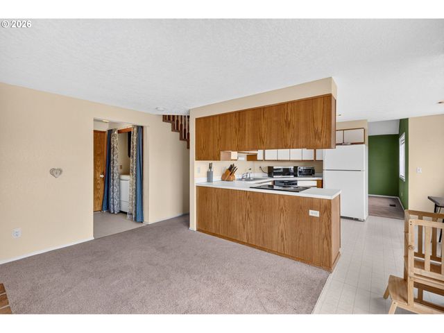2911 22ND Pl, Forest Grove, OR 97116