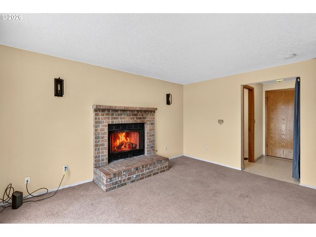 2911 22ND Pl, Forest Grove, OR 97116
