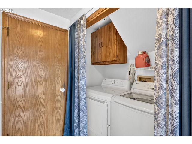 2911 22ND Pl, Forest Grove, OR 97116