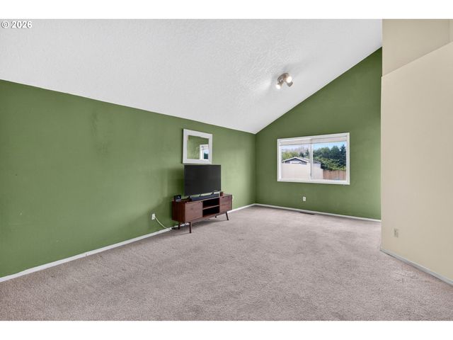 2911 22ND Pl, Forest Grove, OR 97116