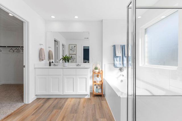 8738 Jade Hill Drive, Iowa Colony, TX 77583