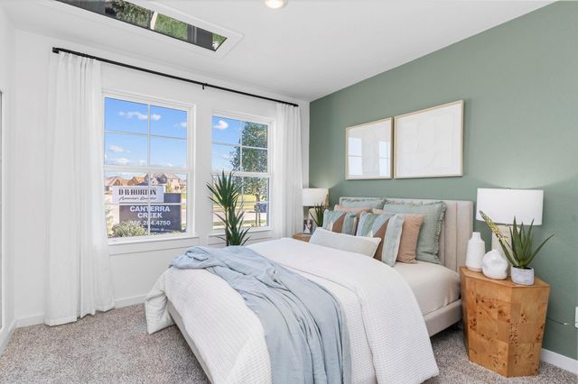 8738 Jade Hill Drive, Iowa Colony, TX 77583