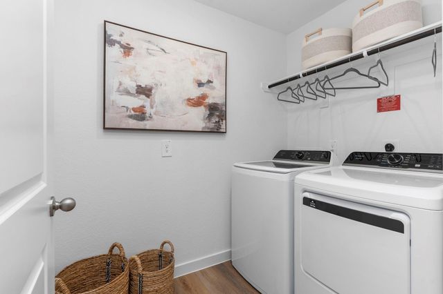 8738 Jade Hill Drive, Iowa Colony, TX 77583