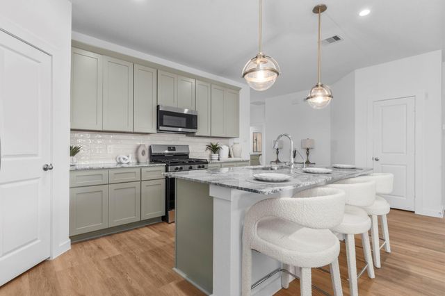 8738 Jade Hill Drive, Iowa Colony, TX 77583