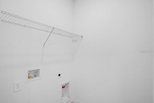 747 STEEL DRIVE, Apollo Beach, FL 33572