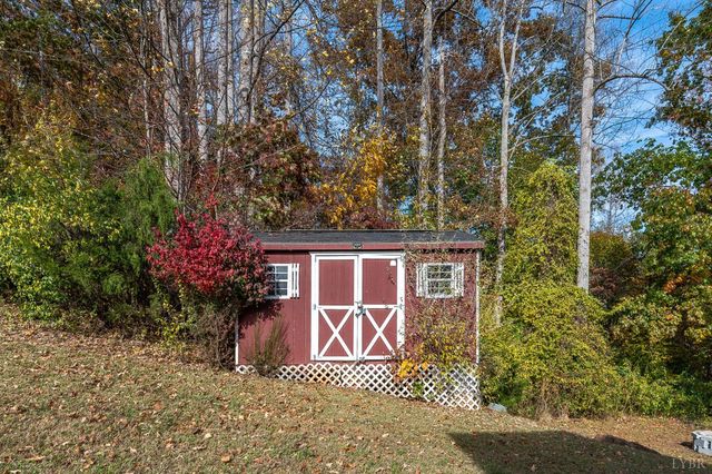314 Towne Crier Road, Lynchburg, VA 24502