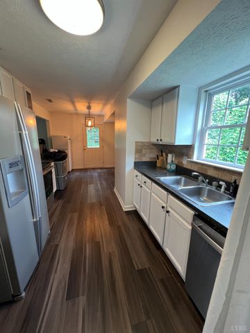 314 Towne Crier Road, Lynchburg, VA 24502