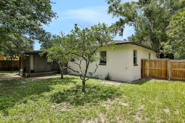 3923 TYNDALE Drive, Jacksonville, FL 32210