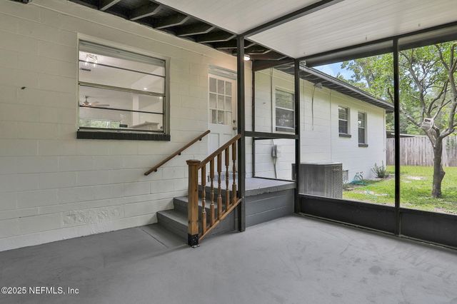 3923 TYNDALE Drive, Jacksonville, FL 32210