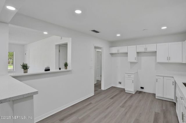 3923 TYNDALE Drive, Jacksonville, FL 32210