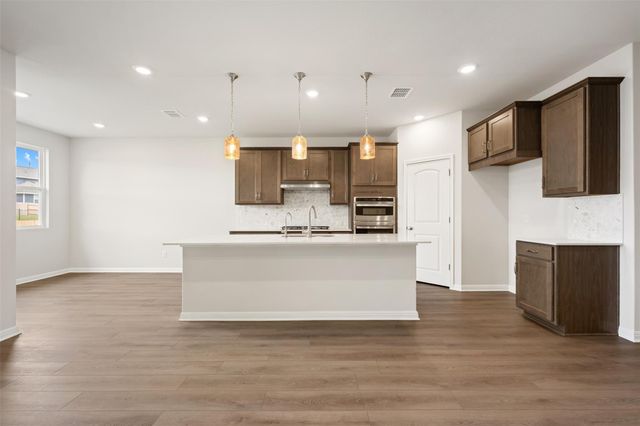 242 Crater Lake DR, Dripping Springs, TX 78620
